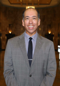 Oscar Teran headshot