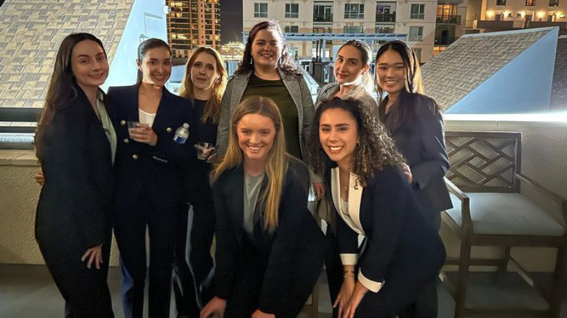 Full group photo of the two TAHP teams competing in the TAHP Teams for the San Diego Defense Lawyers Mock Trial Competition 